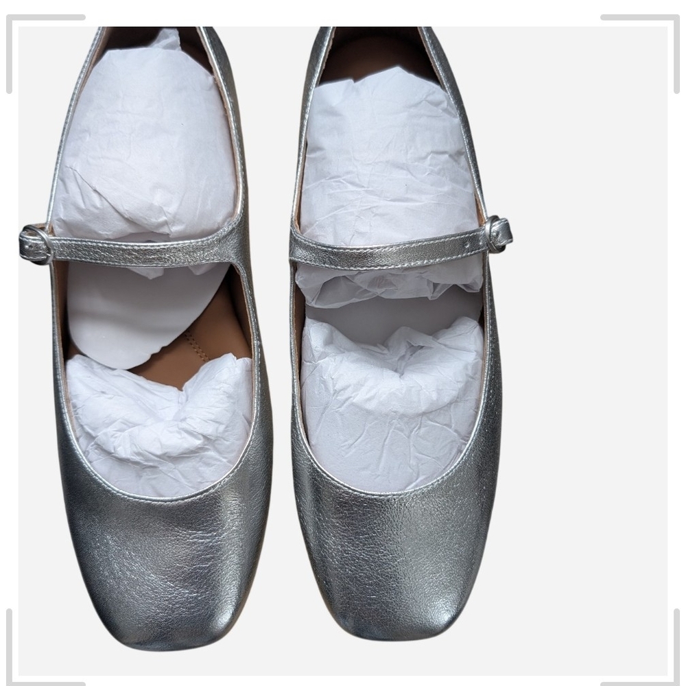 Gentle Souls Women's Silver Dress Shoes - Picture 7 of 11